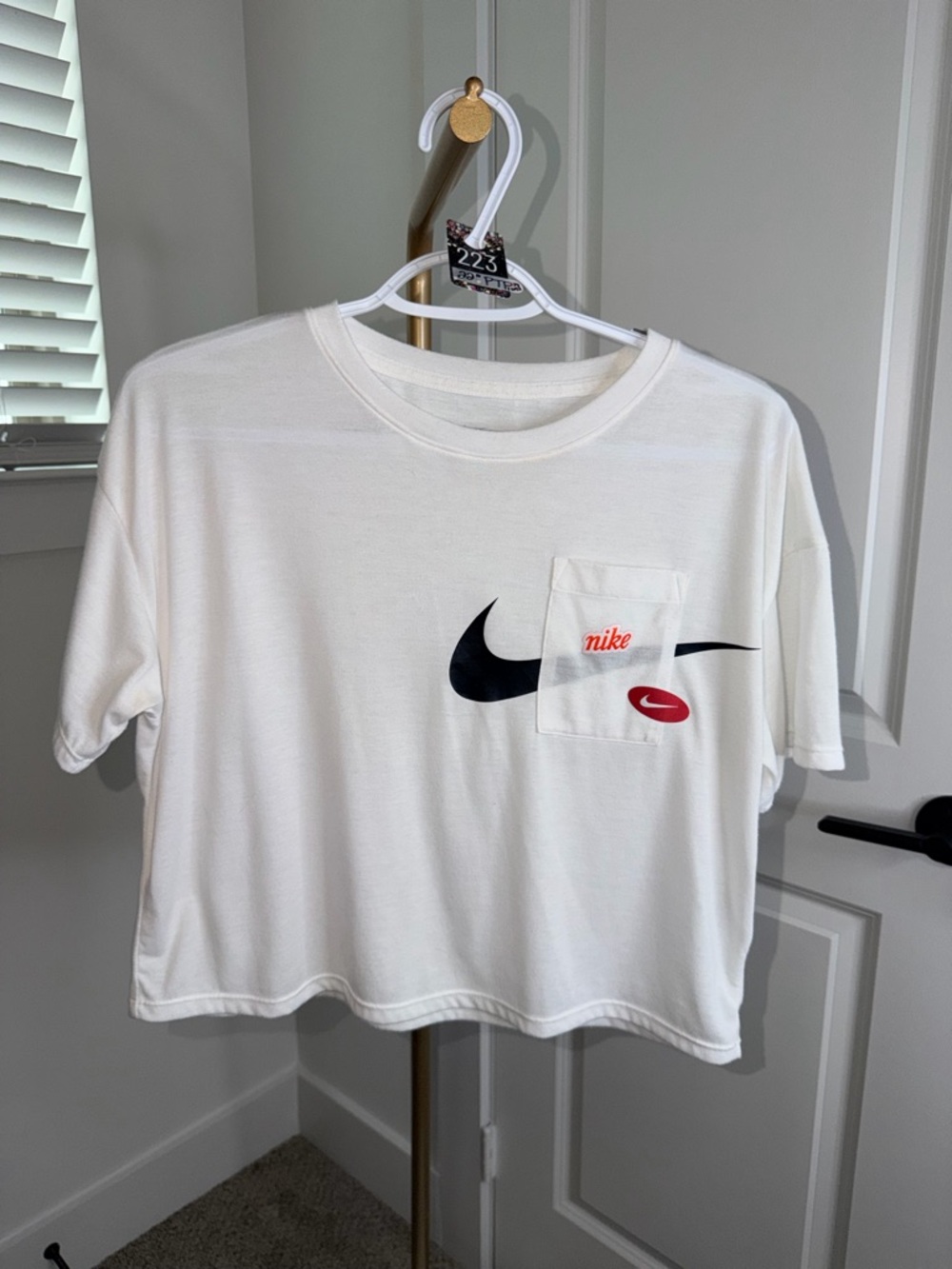 223. Nike Icon Clash Training Crop top